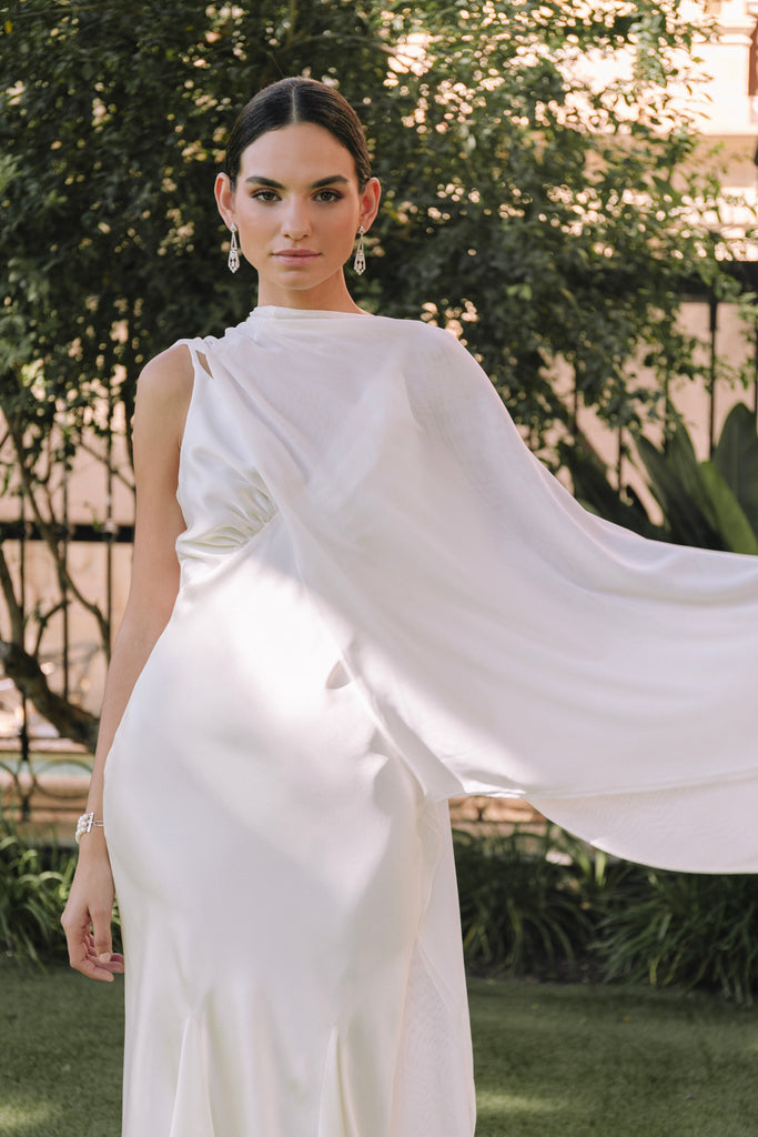 WHITE CHIFFON CAPE